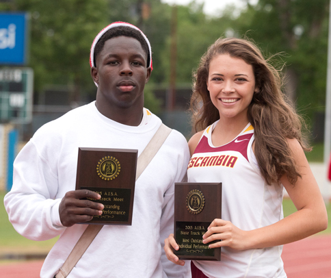 Kris Brown and Mikayla Spruill won the AISA State Track Meet Most Outstanding Individual Performance. - See more at: https://www.atmorenews.com/2015/04/22/state-champs-2/#!prettyPhoto